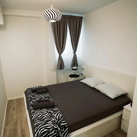 Location Apt. 1 Marghareta With Sea View *