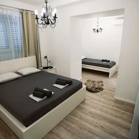 Location Apt. 1 Marghareta With Sea View *